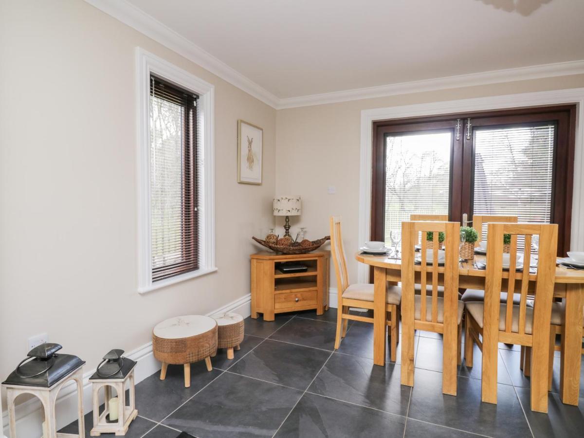 Mill End Villa Penrith Exterior photo